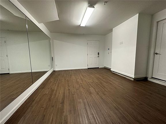 4th image of 18 Peachtree Ave NE #1