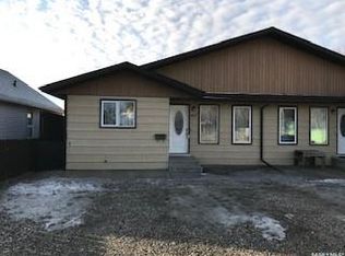 302 Perkins St, Estevan, SK S4A2K1