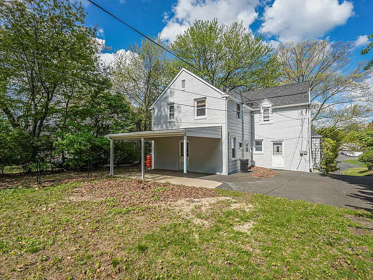 644 Meetinghouse Rd — Photo 45