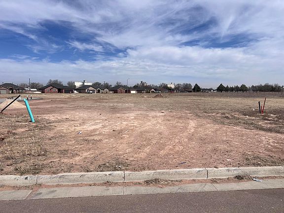3rd image of 842 Torres Dr