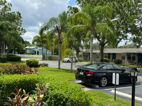 Blossom Corners Apartments