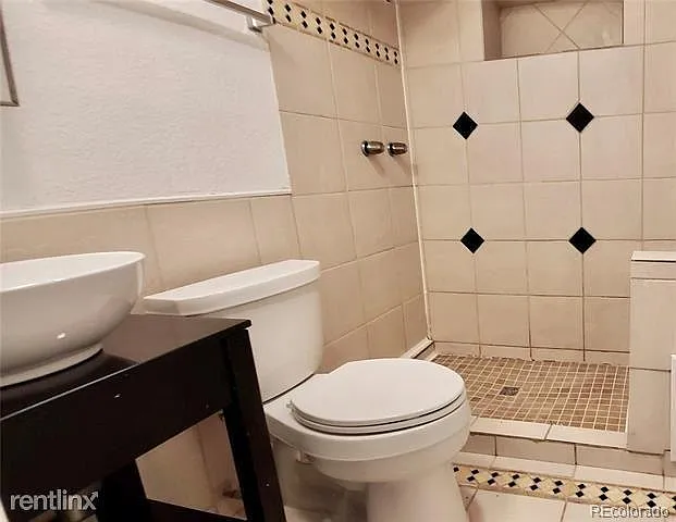 8901 Ithaca Way — Photo 15