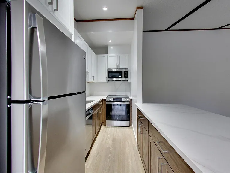 Riverwood Apartments — Photo 35