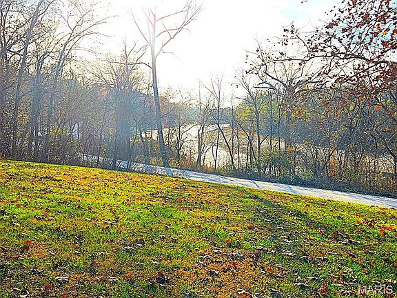 5th image of 1254 Oncken Rd