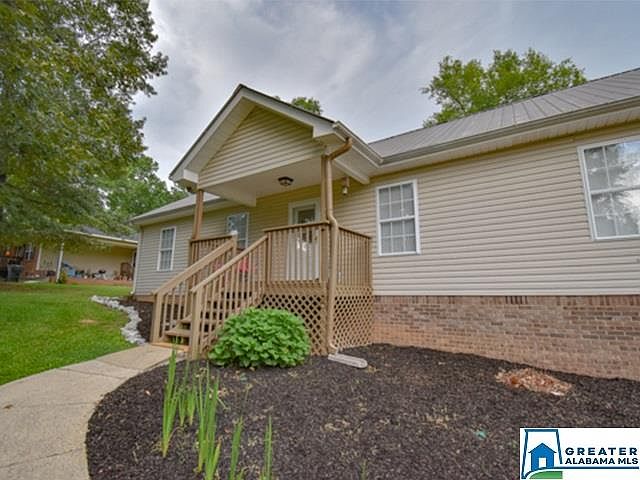 1st image of 133 S Hill Dr