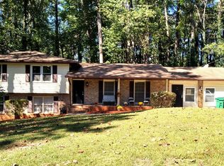 539 Lake Michele Ct, Stone Mountain, GA 30088