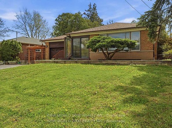145 Elvaston Dr, Toronto, ON M4A 1N8