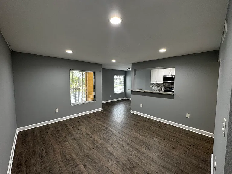 2321 NW 33rd St #209 — Photo 3