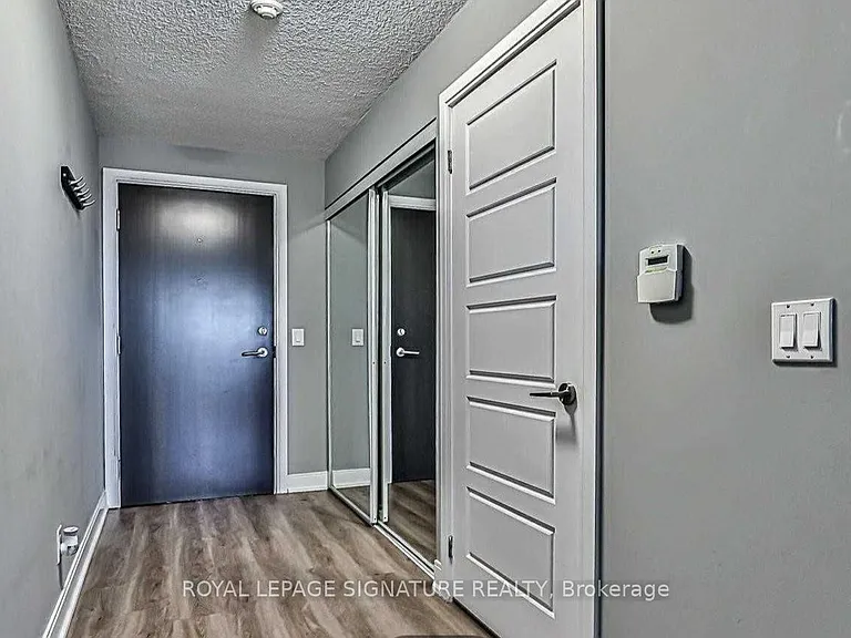 125 Village Green Sq #2301 — Photo 3