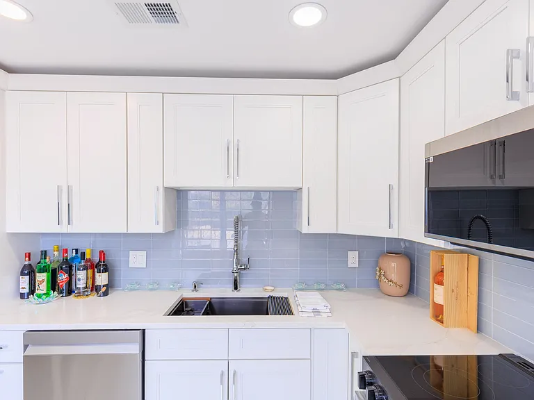 5241 Jog Ln — Photo 2