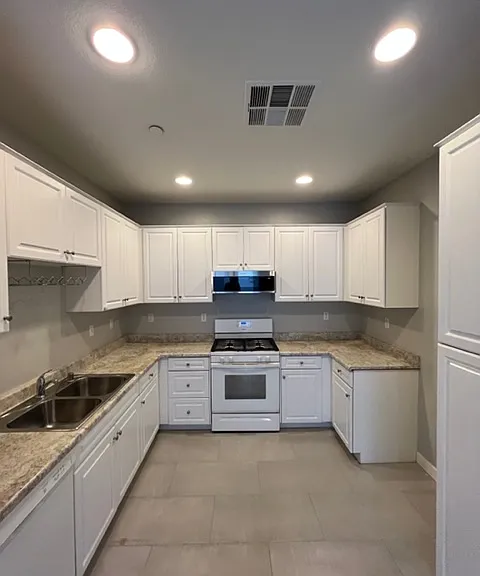6120 Snapdragon St — Photo 5