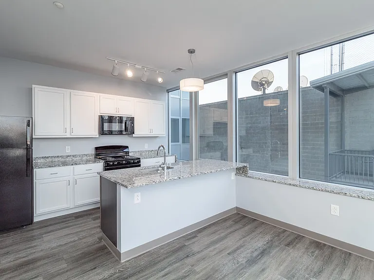 3101 Euclid Ave — Photo 23