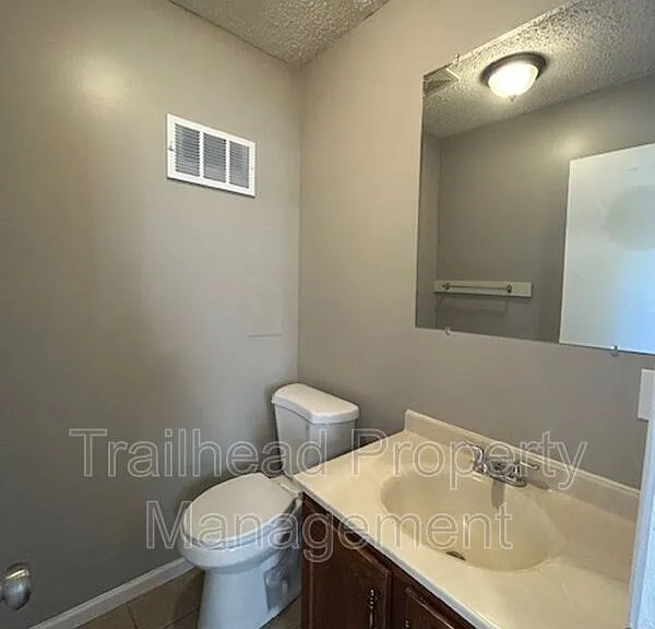 219 N Garrison Ave #4 — Photo 16