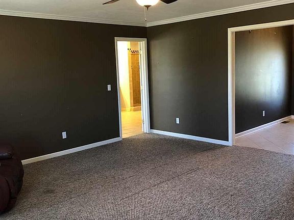 4th image of 222 Metcalf Ln