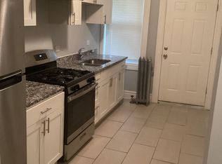 123 E 70th St, Chicago, IL 60637