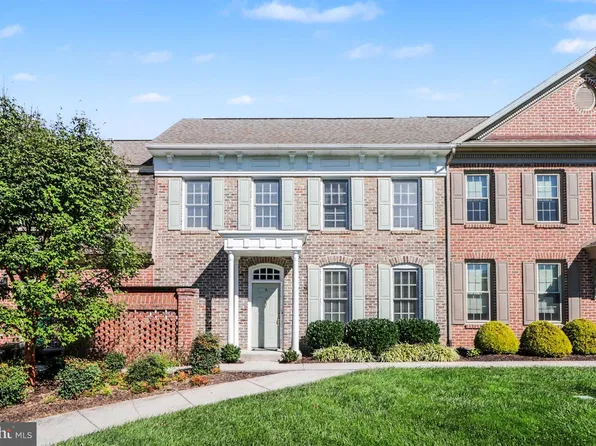6 Devonshire Sq, Mechanicsburg, PA 17050