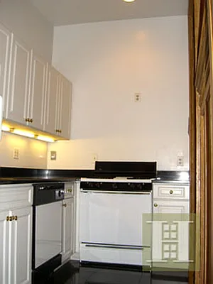 Rented by Halstead Real Estate | media 6