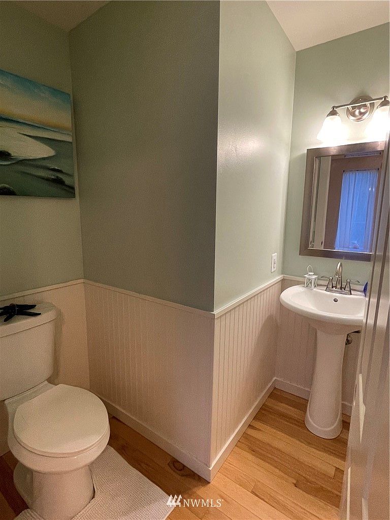 Oak Harbor, WA 98277