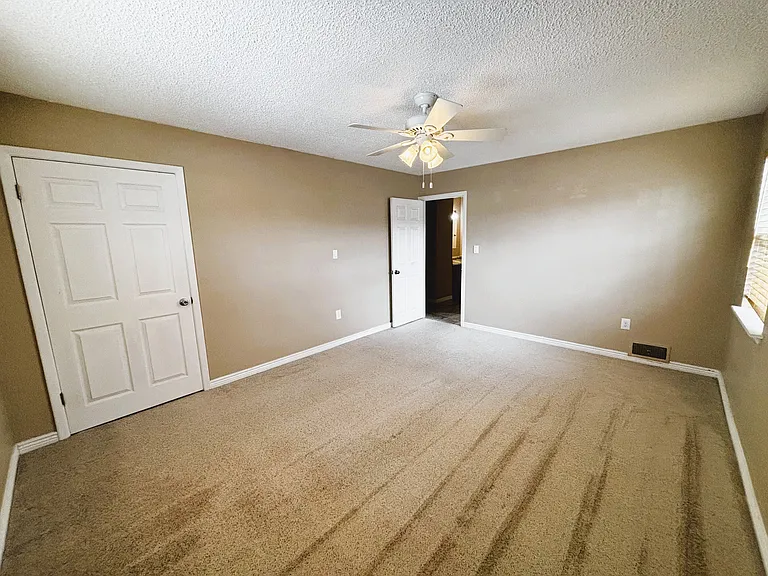 3300 Madison Ave #3 — Photo 9