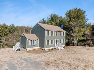 310 Charge Pond Rd, Wareham, MA 02571