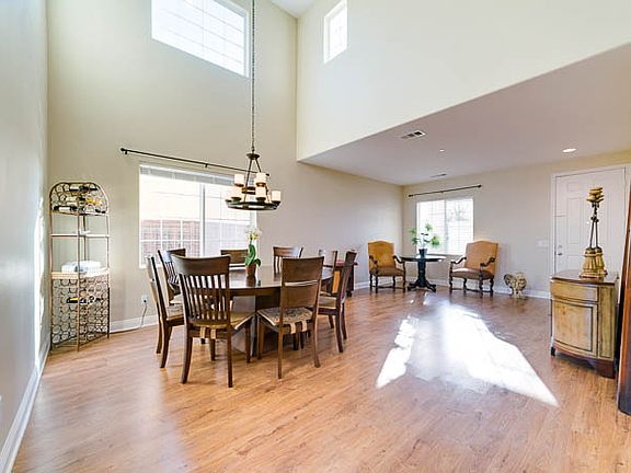 3rd image of 1218 Bellingham Dr