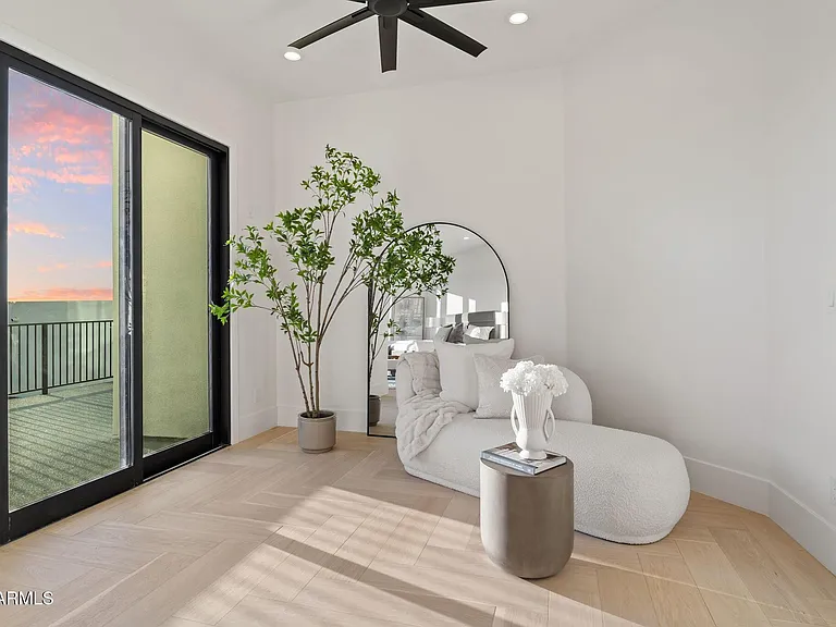 3135 E Palo Verde Dr — Photo 27