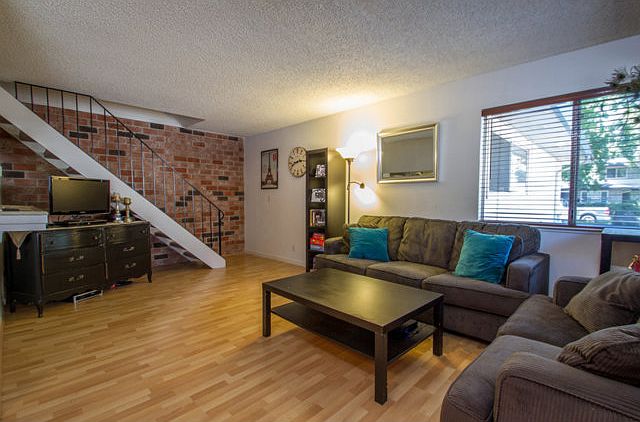 1st image of 250 Watson Dr APT 3