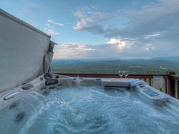 3rd image of 173 Sunrock Mountain Trl