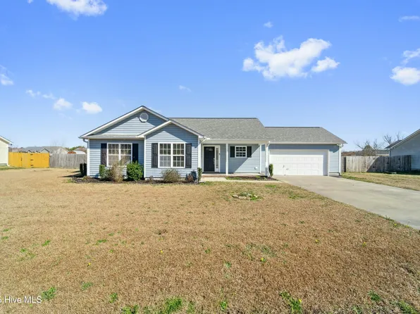 233 Deer Haven Drive, Richlands, NC 28574