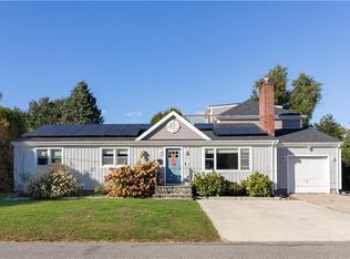 4 James St, Middletown, RI 02842