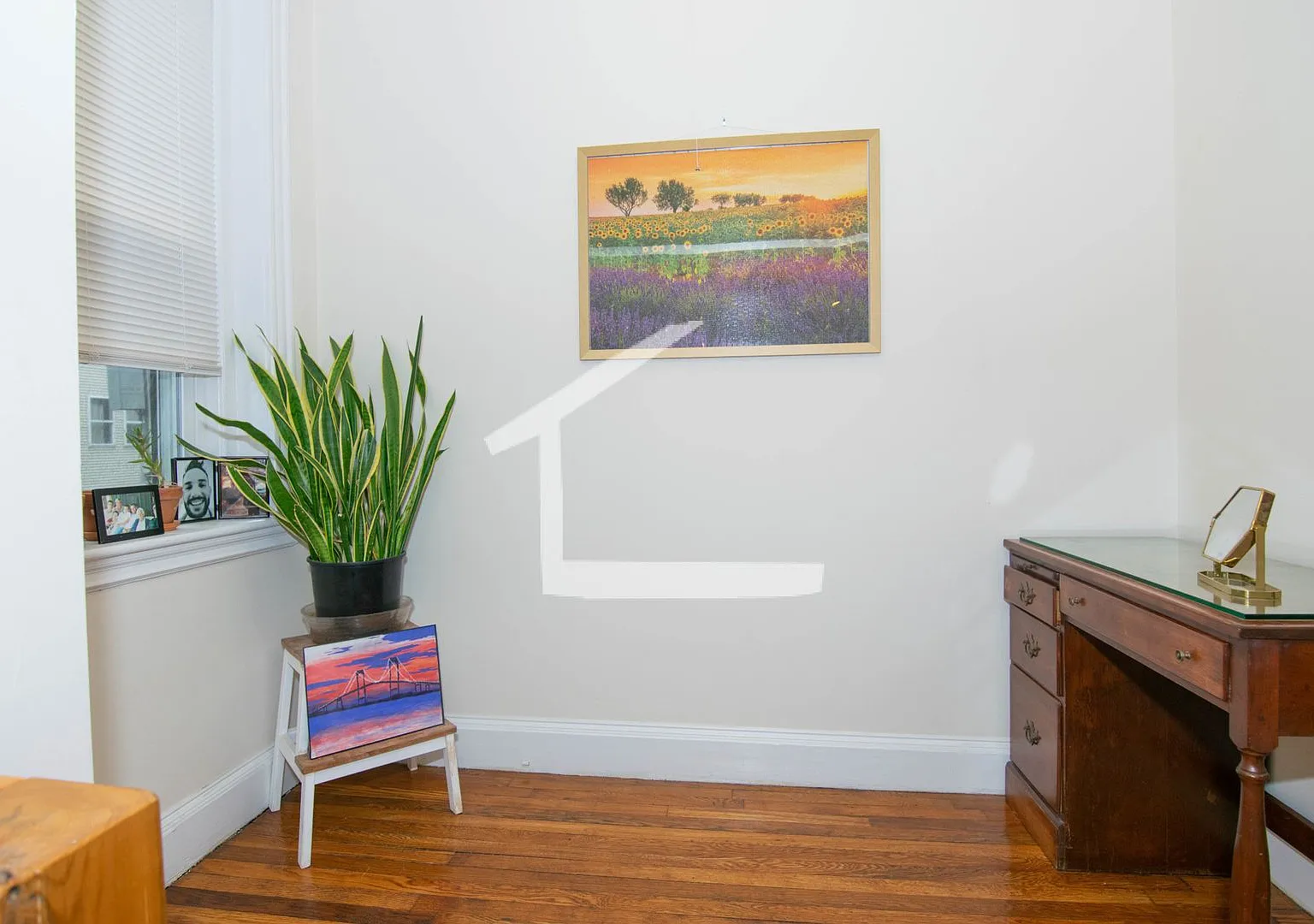 Nice 1 bed with alcove in Brighton — Photo 1