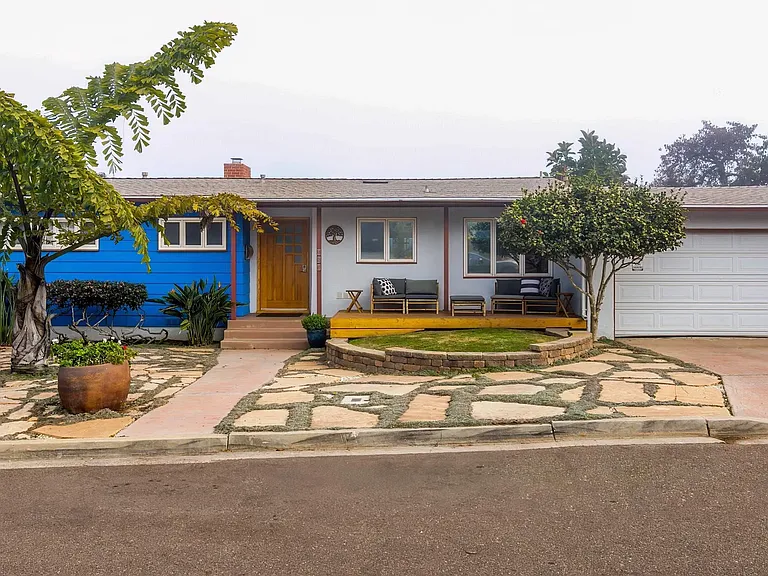 541 Tarento Dr — Photo 44