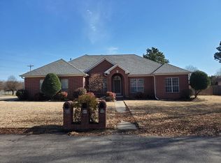 350 Castlegate Dr, Conway, AR 72034