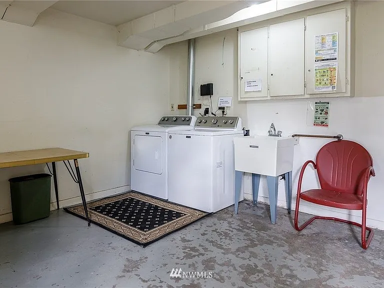 301 N 43rd St #305 — Photo 11
