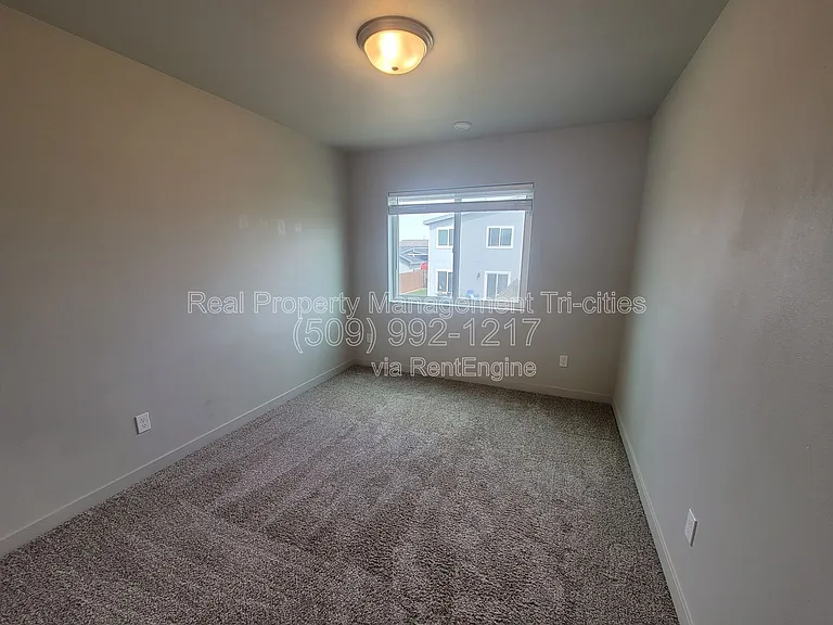 413 Whitefish Ln — Photo 12