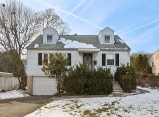 514 Farragut Pkwy, Hastings On Hudson, NY 10706
