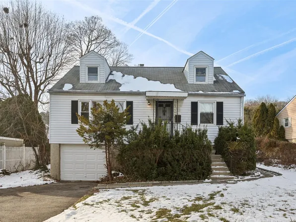 514 Farragut Parkway, Hastings-on-Hudson, NY 10706