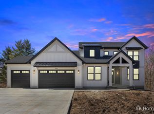 9155 Alaska Ave, Caledonia, MI 49316