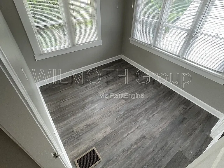 916 N Tuxedo St — Photo 9