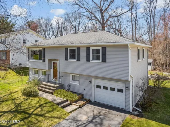 67 Fairlawn Drive, Latham, NY 12110