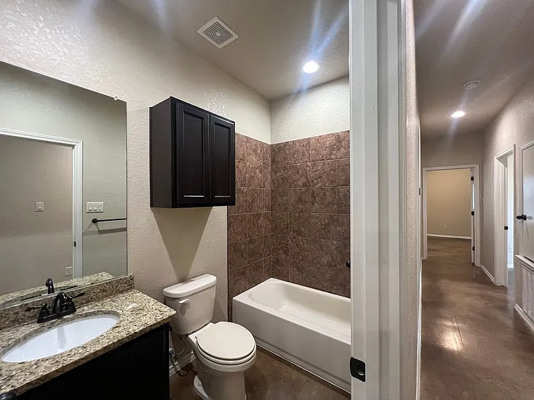 115 Stacy Ln — Photo 10