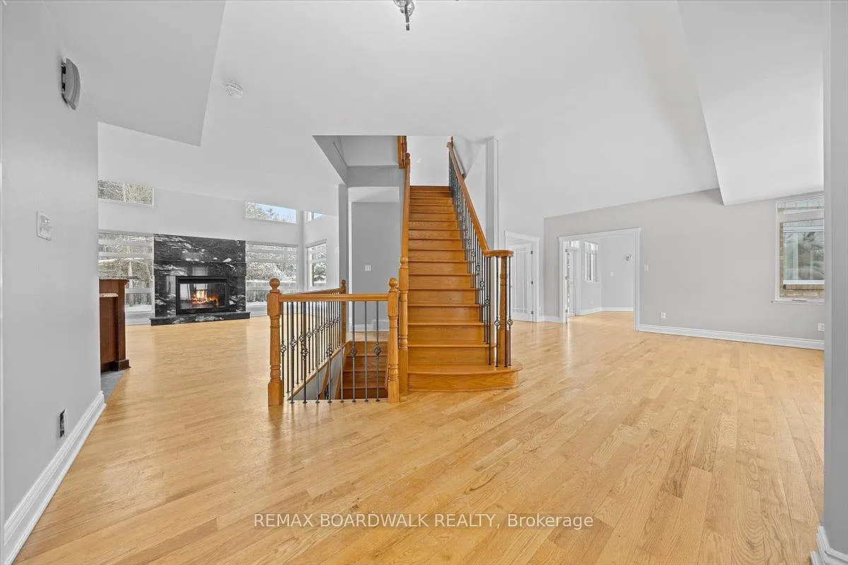 4 bed, $3,300 — Photo 3