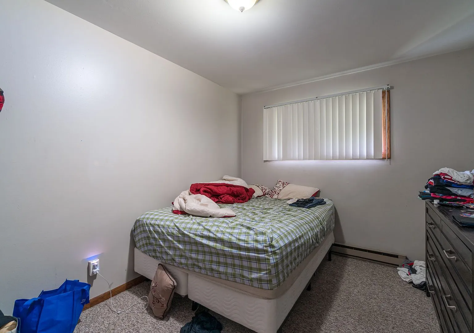 220 S Holly — Photo 3