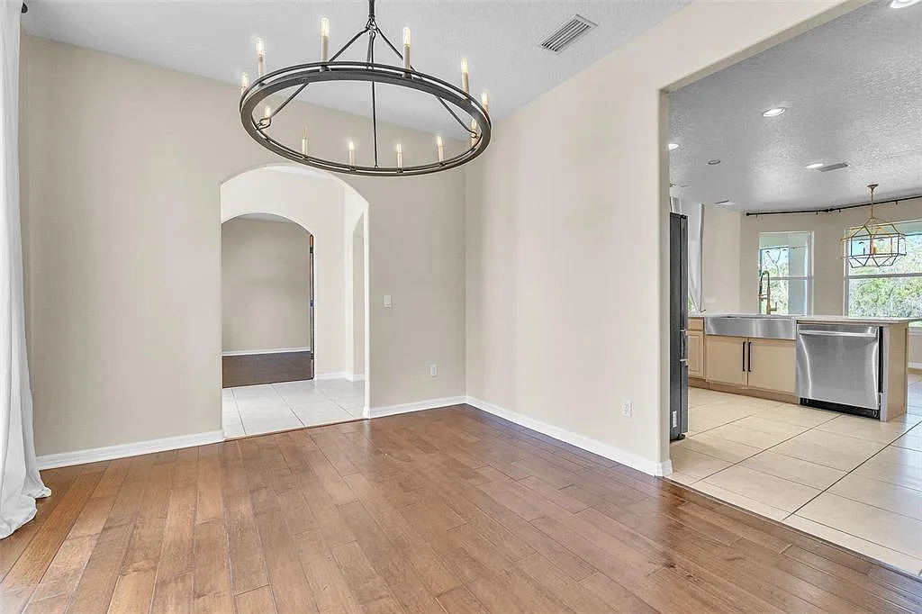 4 bed, 4.0 bath, 3091 sqft, $4,650 — Photo 4