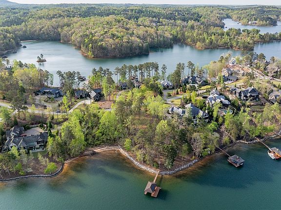 4th image of 390 Peninsula Rdg
