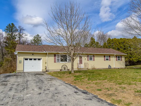10 Henry Road, Killingly, CT 06239