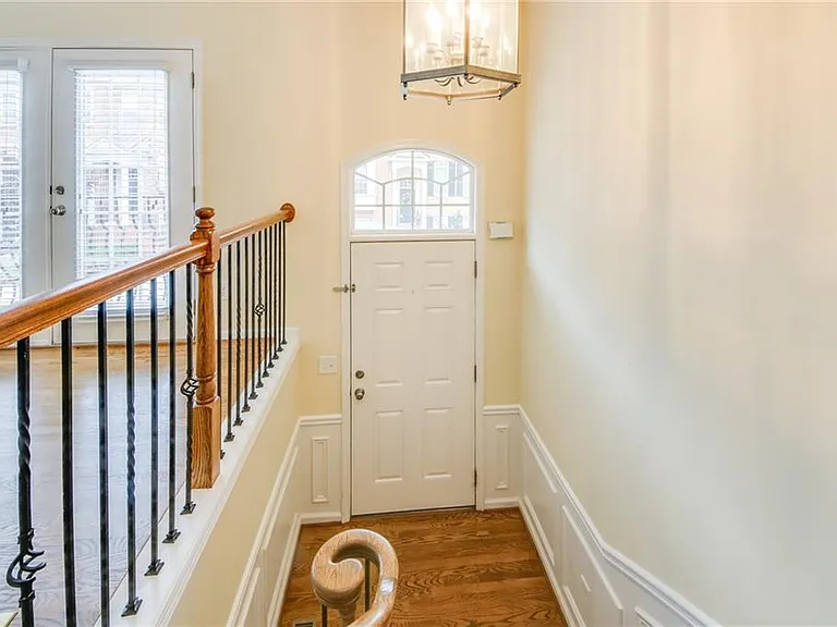 2776 Loftview Sq — Photo 5