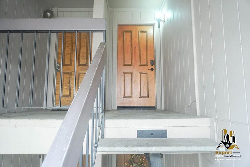 1st image of 5333 Primrose Dr APT 36B