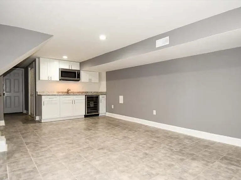 1373 Downing St NE — Photo 15