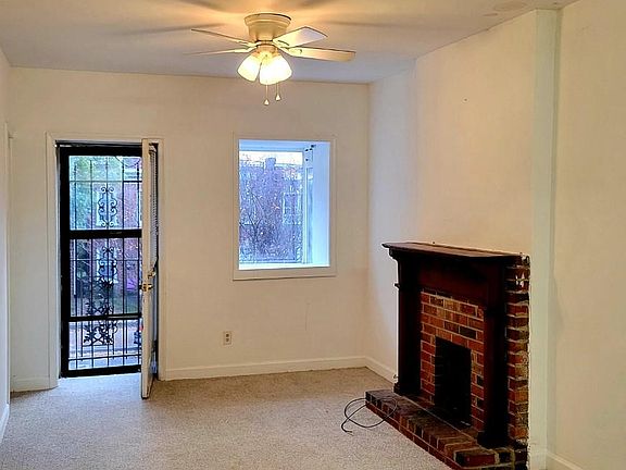 2nd image of 3014 Ellwood Ave APT 4